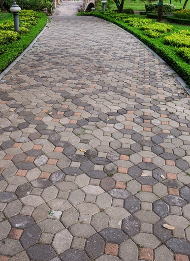 Modern paver driveway completed in Dallas